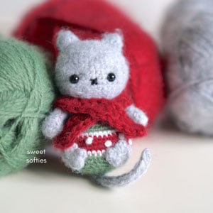 crochet christmas kitty stocking stuffer