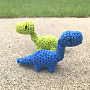 tiny crochet dinosaurs