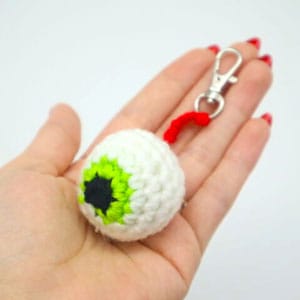 eyeball crochet keychain