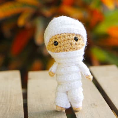 small crochet mummy for Halloween