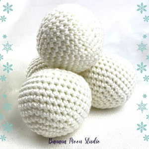 crochet snowballs
