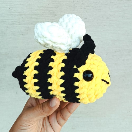 large crochet bee
