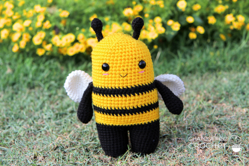 crochet bee toy